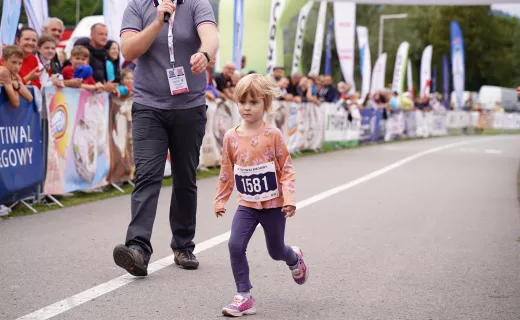 Dzieci też miały swój bieg na Festiwalu Biegowym. Była radość i zdrowa rywalizacja  - 39